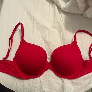 Victoria’s Secret push up bra